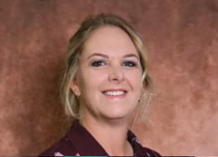 Portrait of Cllr Erica Strauss