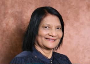 Portrait of Cllr Titus